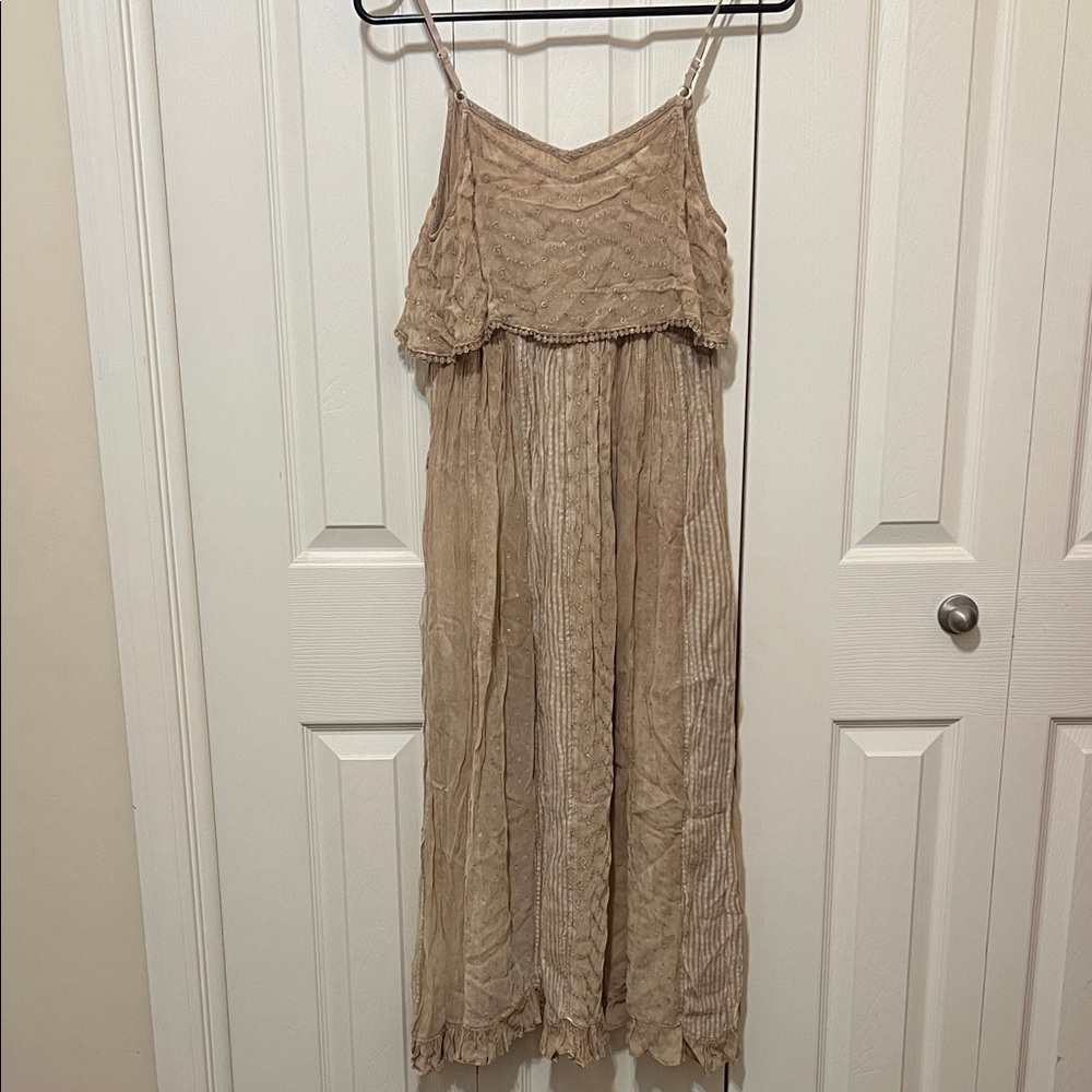 NWT Young Threads Beige Sleeveless Maxi Dress. Size S